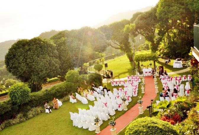 Why Couples Love Chateau de Busay