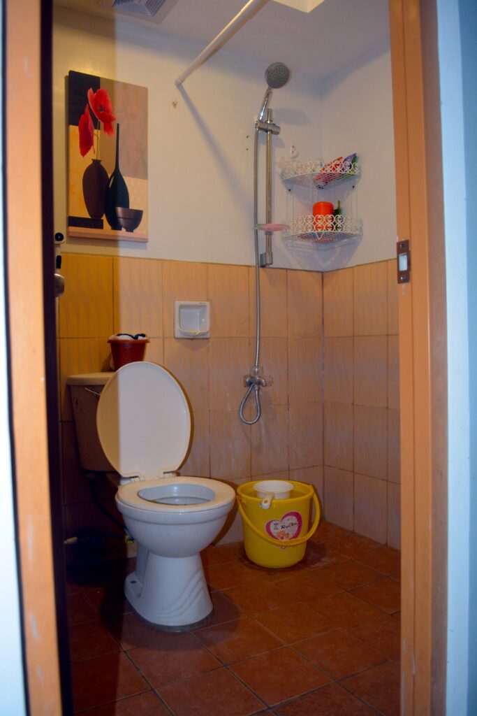 12k Apartment Condo For Rent Near Cebu City, Affordable furnished Wifi Cable Hot shower - Image 4